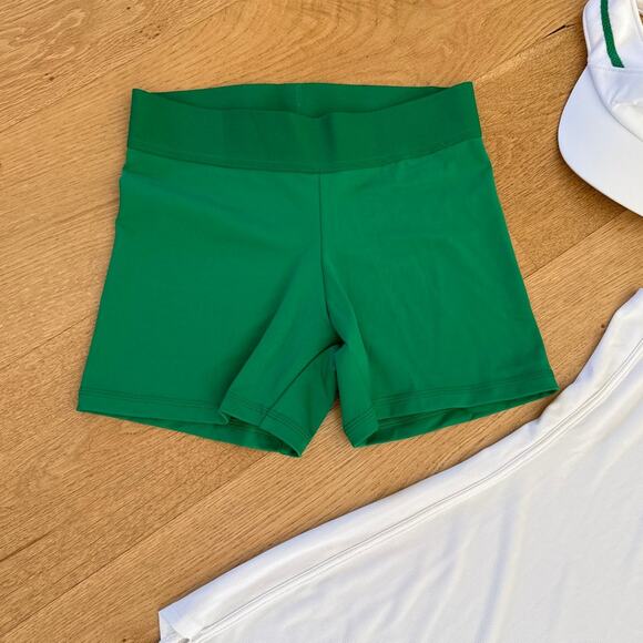 Adidas - Wow Pro Tennis Dress, Shorts & Climacool Visor in White & Green - Picture 3 of 5